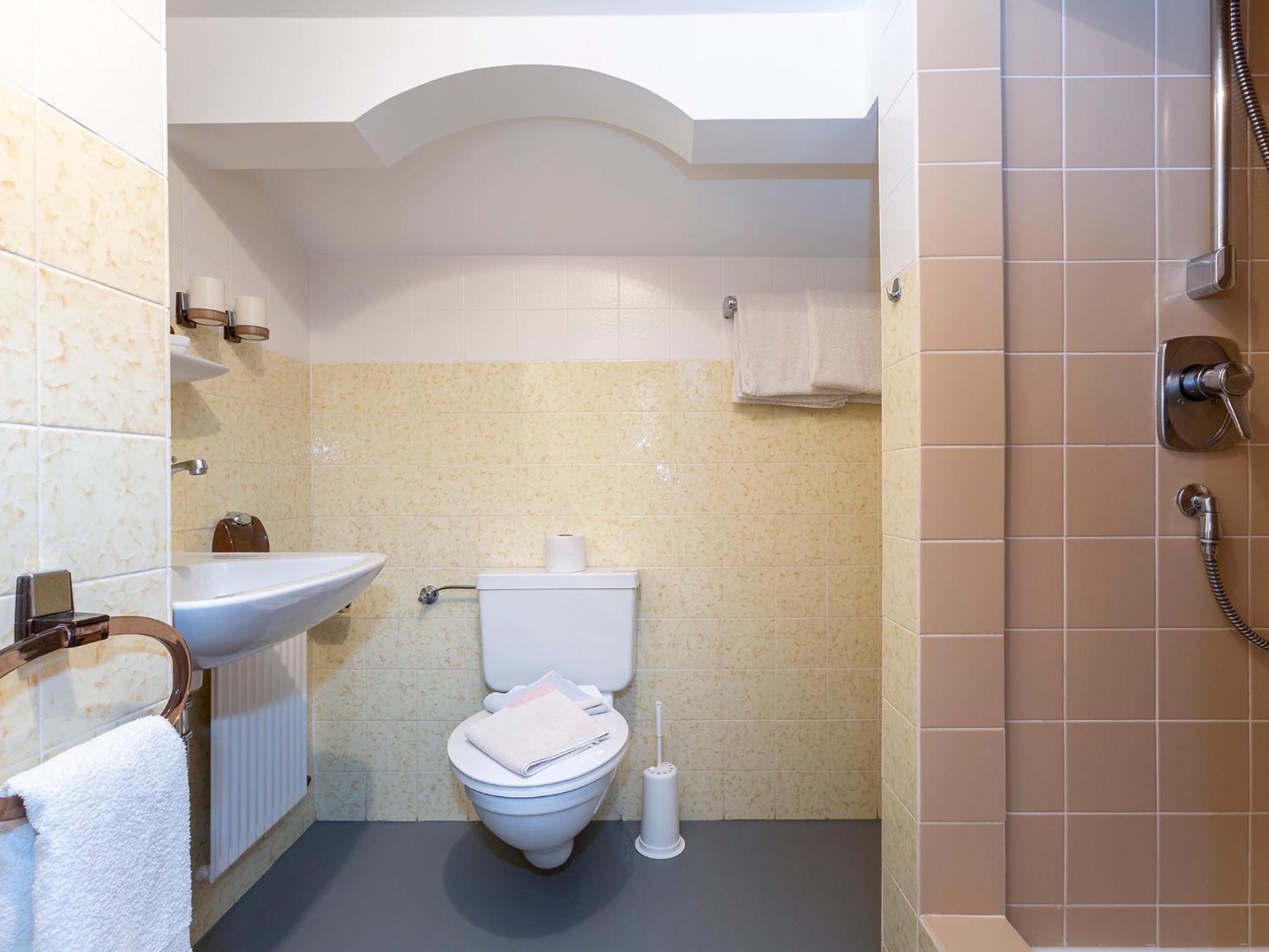 Gaestehaus Weissenbacher-Ferienwohnungen Марквартштайн Экстерьер фото