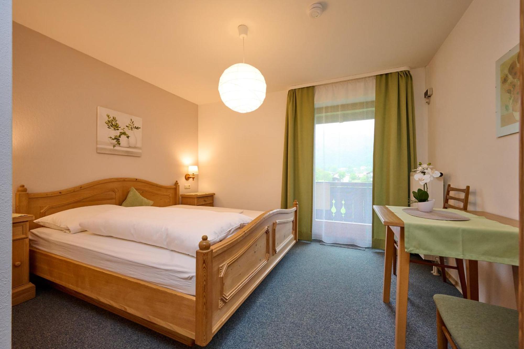Gaestehaus Weissenbacher-Ferienwohnungen Марквартштайн Экстерьер фото